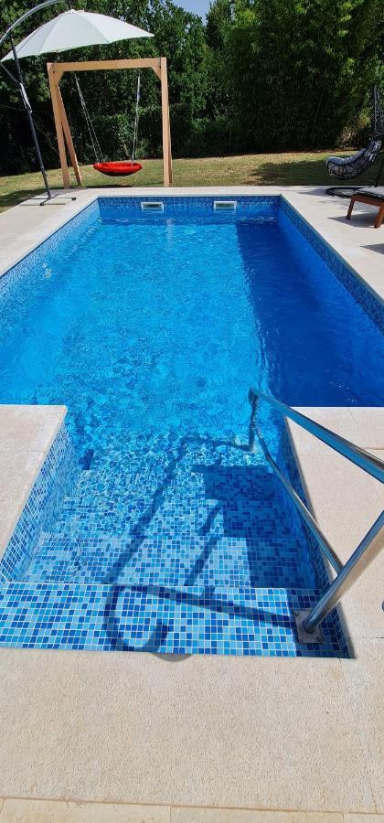 Sunny Garden Villa With Pool Loborika ภายนอก รูปภาพ