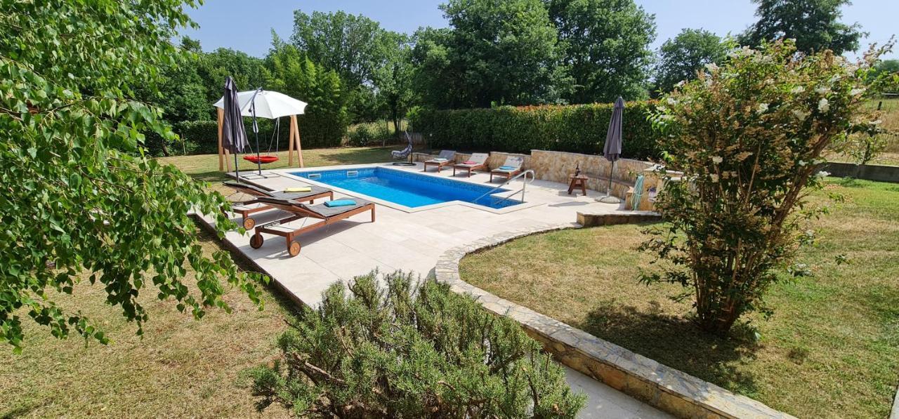 Sunny Garden Villa With Pool Loborika ภายนอก รูปภาพ
