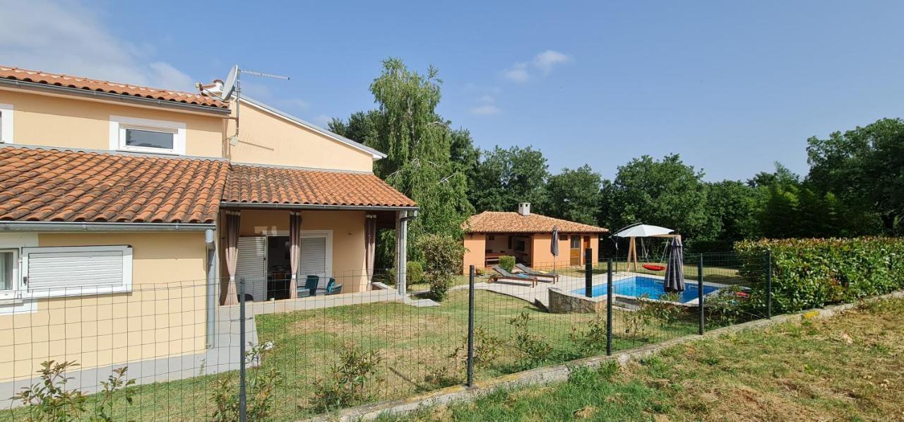 Sunny Garden Villa With Pool Loborika ภายนอก รูปภาพ